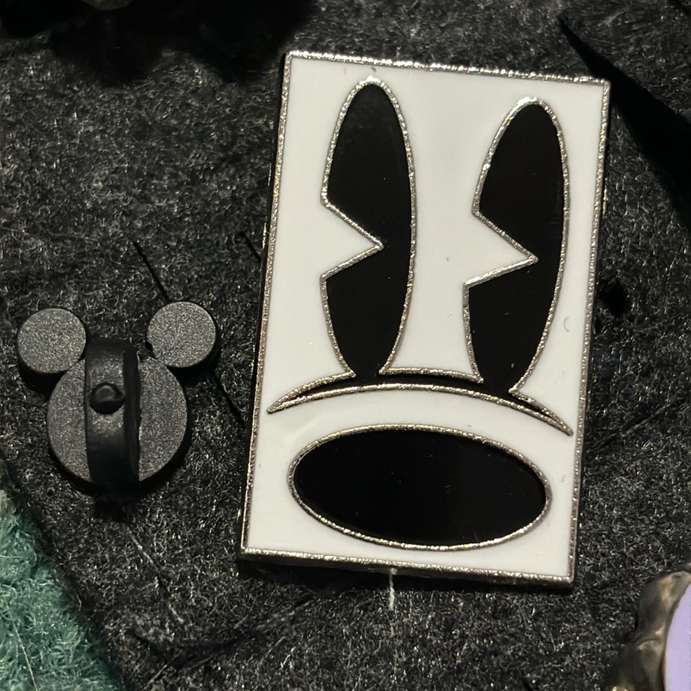 Disney Mickey Mouse pin